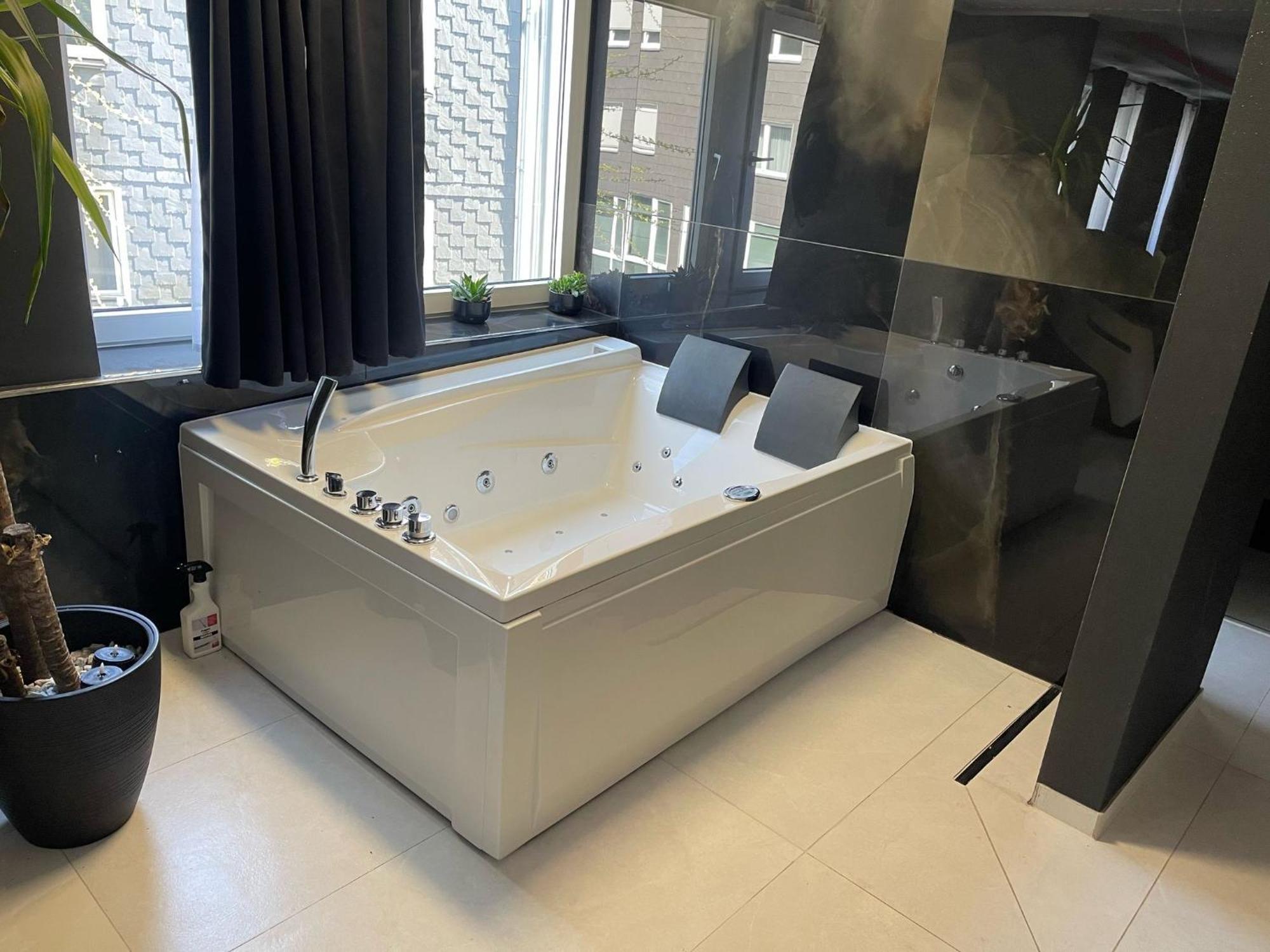 Ferienwohnung Spa Delluxe Essen Zewnętrze zdjęcie